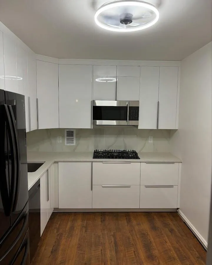 Renovated kitchen with quartz countertops in Troy